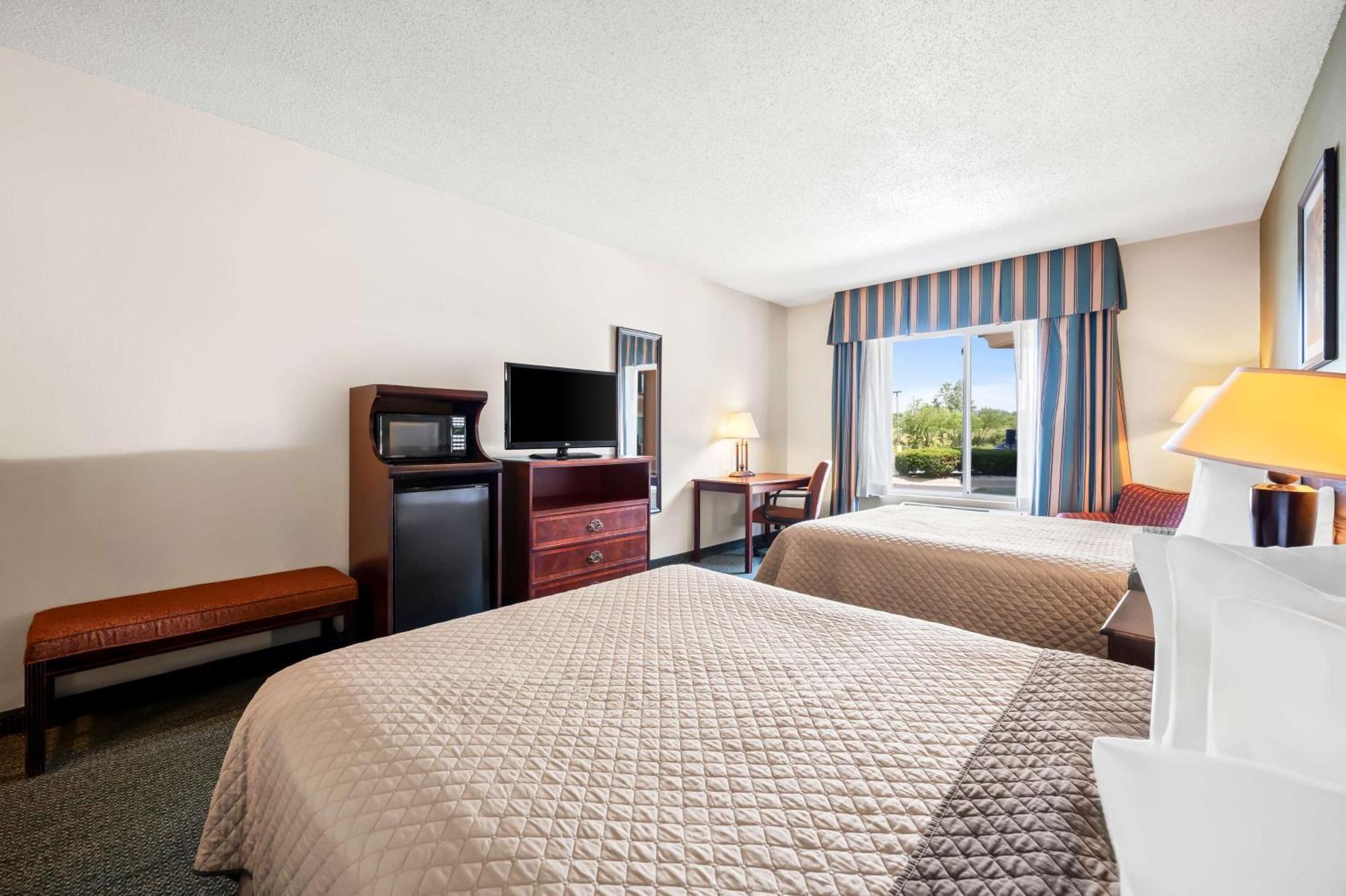 Hotel Western 3*